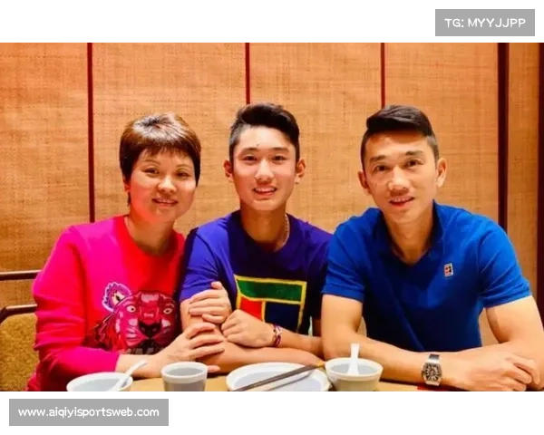 商竣程父亲商毅随队督训父子联手应对复出挑战再启征程 商竣程父亲商毅随队督训父子联手应对复出挑战再启征程